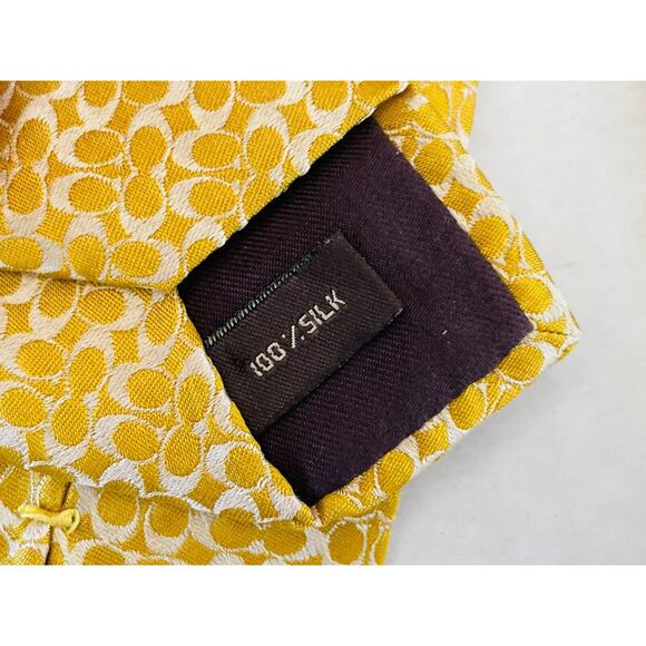 COACH Logo Design 100% Silk Yellow Gold Necktie Tie- Made in Italy - Picture 3 of 10